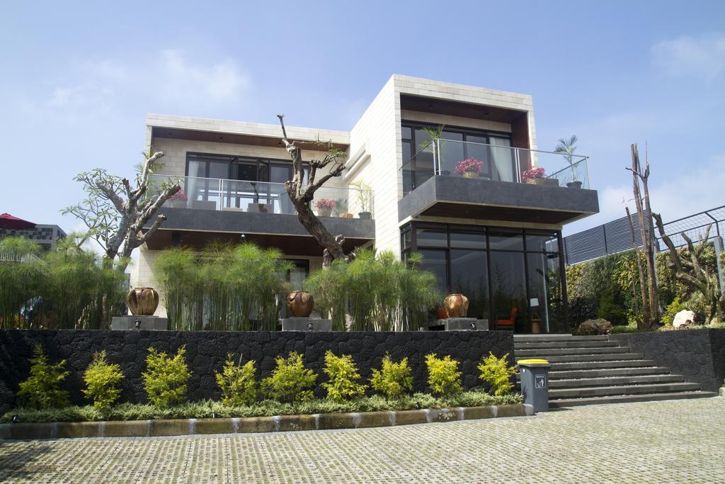D Green Villa Lembang Zimmer foto
