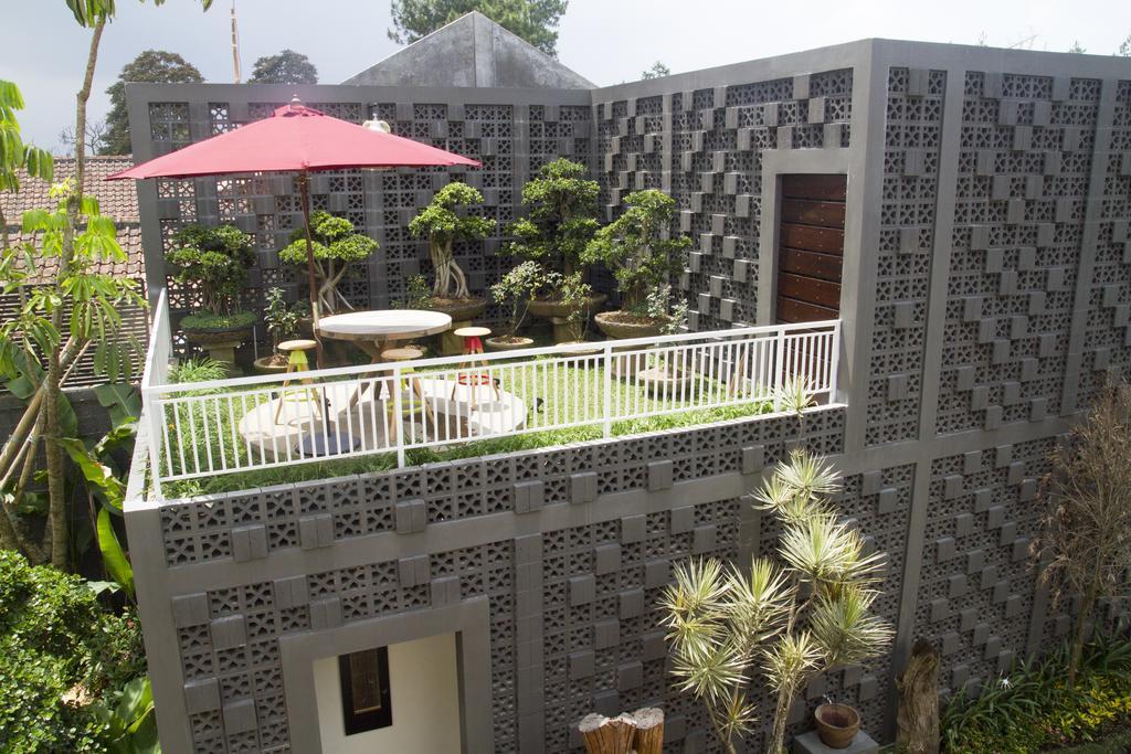 D Green Villa Lembang Zimmer foto